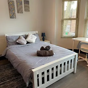  Apartment Castle